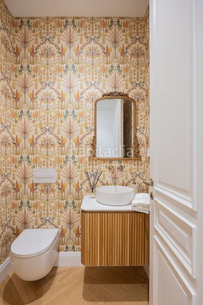 Foto 18a2433b-4df5-47f2-888e-9e182b802b3e. Pis amb calefacció a Castellana Madrid