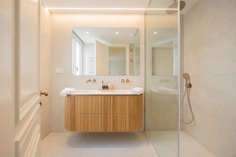 Foto 7a963e84-01a4-465c-8ad1-6b9c714b72c5. Pis amb calefacció a Castellana Madrid