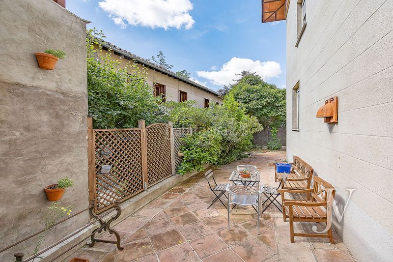 Chalet en glorieta de fuentidueñas 6 chalet independiente en la colonia del retiro, barrio Niño Jesús, a 10 minutos caminando del parque del retiro en Madrid - Imagen 9