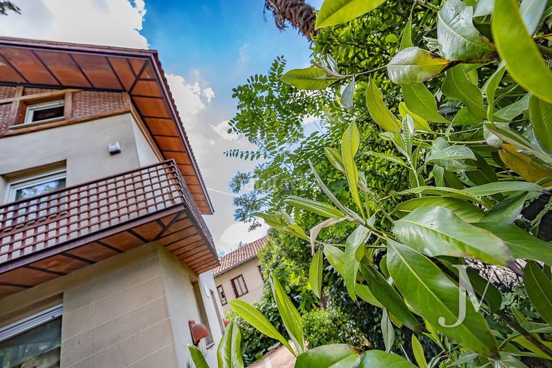 Chalet en glorieta de fuentidueñas 6 chalet independiente en la colonia del retiro, barrio Niño Jesús, a 10 minutos caminando del parque del retiro en Madrid - Imagen 17