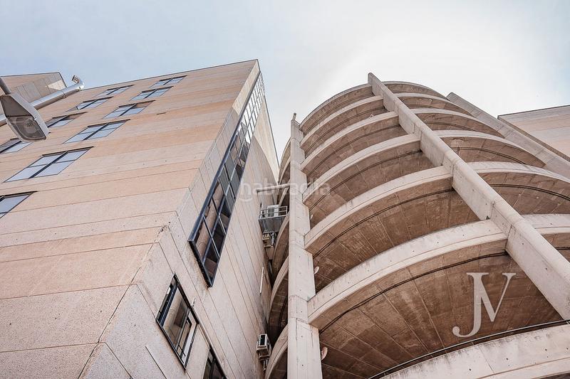 Foto ae049262-b75c-44e4-9aad-f24ccfd70e2e. Office space with heating parking in Las Tablas Madrid