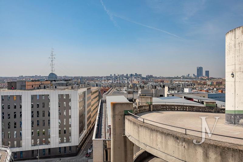 Foto ff7052e7-43c9-410e-9676-4d36d2b63e89. Office space with heating parking in Las Tablas Madrid