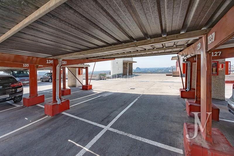 Foto 91e4d114-2004-4263-8122-6814d2489e96. Ufficio con riscaldamento parcheggio in Las Tablas Madrid