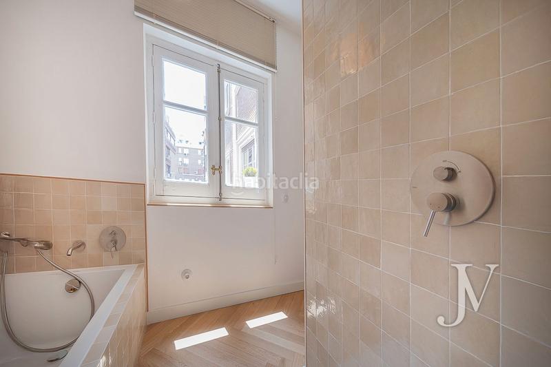 Foto 24db984d-54c4-4232-a788-e895d868133a. Appartamento con riscaldamento in Almagro Madrid