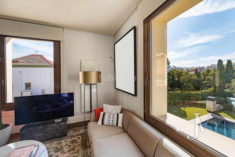 Foto 6db21dbb-44c9-463b-983a-03b87875c4f3. Pis amb calefacció piscina a Castellana Madrid