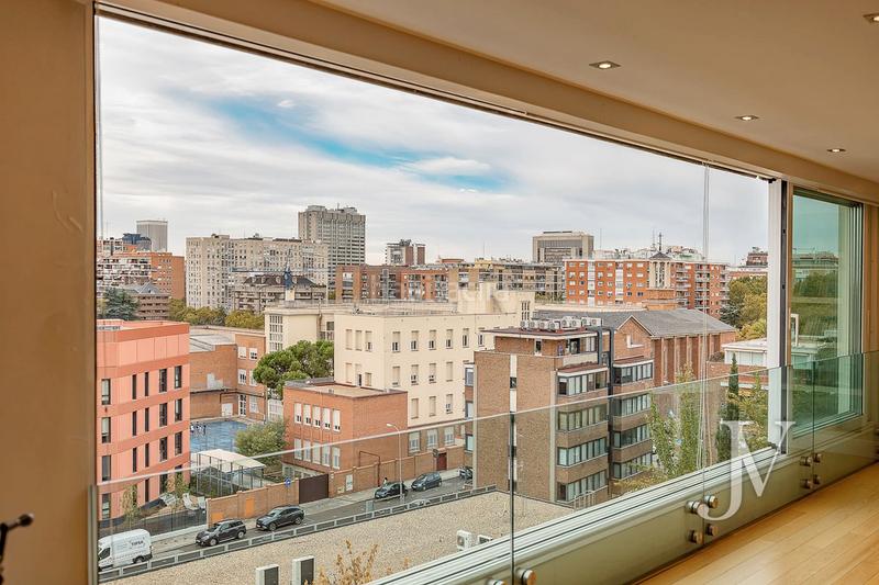 Foto 9121b4e6-9812-4b1e-b0d9-de146f81a6b4. Appartement avec chauffage piscine dans Nueva España Madrid