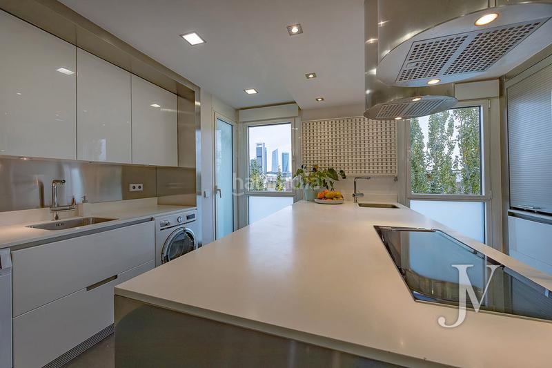 Foto bbeb3c28-f349-4321-af1c-e978768ae6b1. Appartement avec chauffage piscine dans Nueva España Madrid