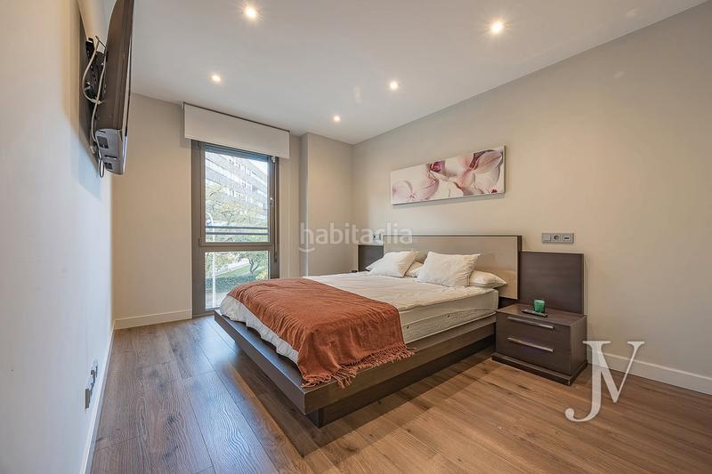 Foto 02420f8a-ab28-4a18-b537-ffe2b823c7ce. Piso en calle valderaduey 4 puerta de hierro: edificio construido en el 2015, con piscina zona infantil, pádel, gimnasio, sala polivalente para cumpleaños en Madrid