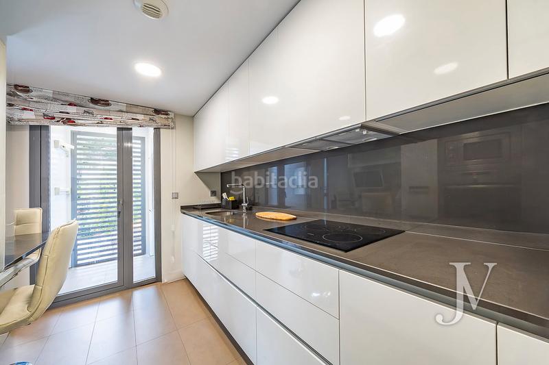 Foto 17407884-455e-4112-a32f-610bcab05c3d. Piso en calle valderaduey 4 puerta de hierro: edificio construido en el 2015, con piscina zona infantil, pádel, gimnasio, sala polivalente para cumpleaños en Madrid