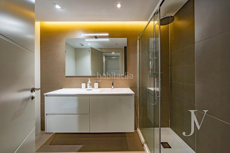 Foto 3dbb7e7e-8a15-415f-86a5-7aeadb0f3229. Piso en calle valderaduey 4 puerta de hierro: edificio construido en el 2015, con piscina zona infantil, pádel, gimnasio, sala polivalente para cumpleaños en Madrid