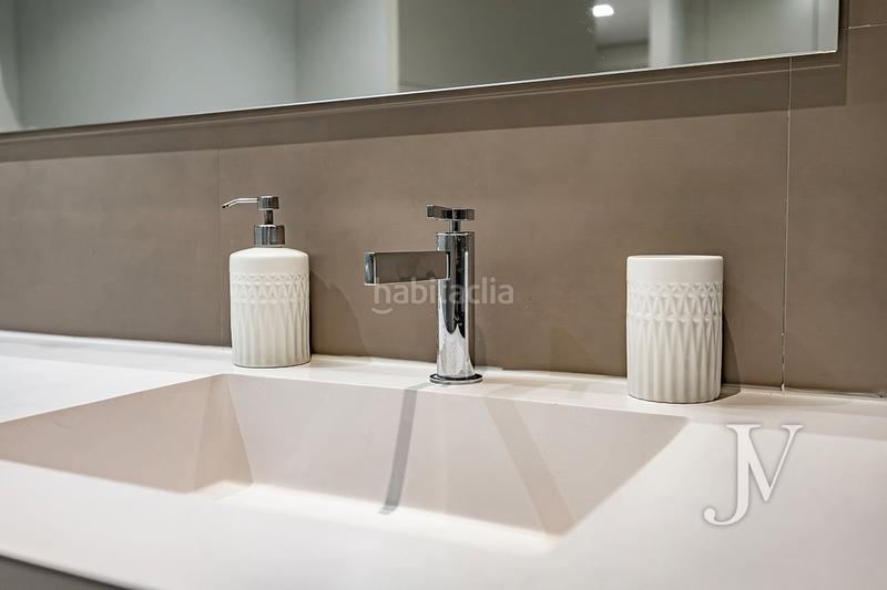 Foto b999fb35-22e6-4e1d-8693-1729bb8750d6. Piso en calle valderaduey 4 puerta de hierro: edificio construido en el 2015, con piscina zona infantil, pádel, gimnasio, sala polivalente para cumpleaños en Madrid