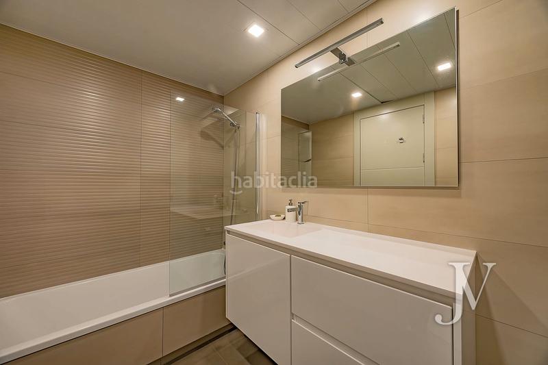 Foto edefbfdc-0908-4532-9c8d-5a8fef2180a7. Piso en calle valderaduey 4 puerta de hierro: edificio construido en el 2015, con piscina zona infantil, pádel, gimnasio, sala polivalente para cumpleaños en Madrid