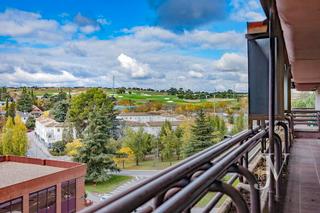 Piso en Fuentelarreina. Puerta de hierro: vistas al golf y a el pardo, 150m2 3 dormitori