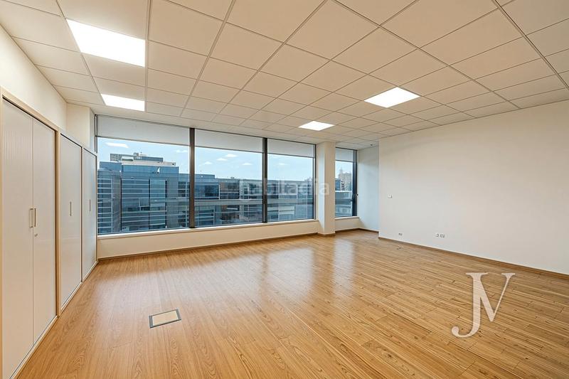 Foto ad1a8932-262e-4442-9ce6-305e113841c5. Miete büro mit heizung parking in La Florida - El Plantío Madrid