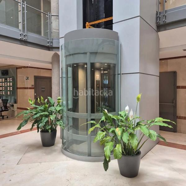 Foto 6420ff78-915b-45c7-b121-3acd46219ca6. Rent office space in calle del musgo 5 in La Florida - El Plantío Madrid