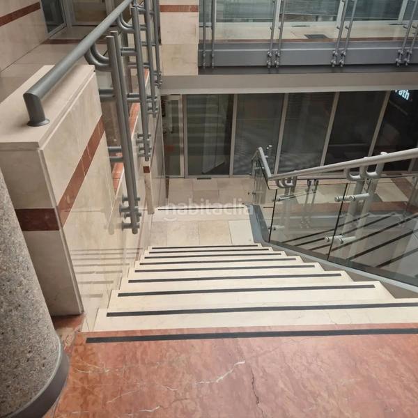 Foto bd610049-f966-442d-ab12-edfef3c589f8. Rent office space in calle del musgo 5 in La Florida - El Plantío Madrid