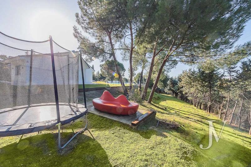 Foto 3a6fe7bb-9cea-4e60-87a1-ee2b662a6edf. Haus mit kamin heizung parking pool in Bonanza Boadilla del Monte