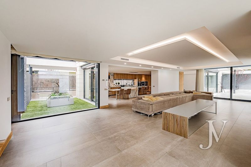 Foto 7d01c033-6e28-49de-a4dc-4b36d3feb298. Casa amb calefacció aparcament piscina a Valdecabañas Boadilla del Monte