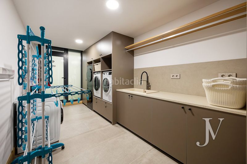 Foto d38fead8-3b3a-4988-95a7-57c87d8fd00d. Casa amb calefacció aparcament piscina a Valdecabañas Boadilla del Monte