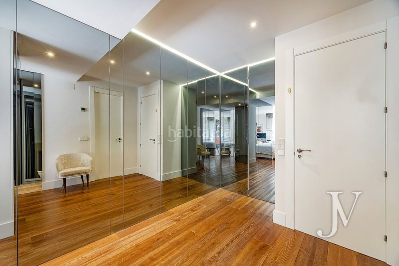 Piso puerta de hierro: piso de 280m2 con muy buenas calidades, distribución amplia y buena urbanización con jardín y piscina en Madrid - Imagen 29