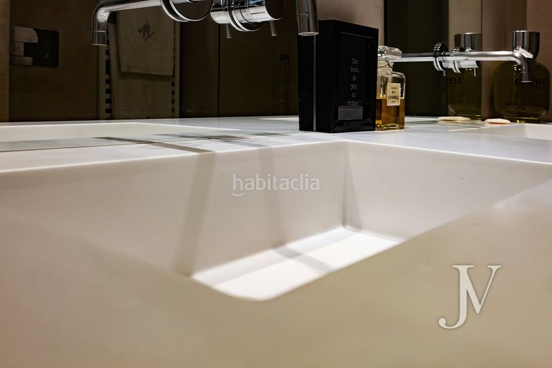 Piso puerta de hierro: piso de 280m2 con muy buenas calidades, distribución amplia y buena urbanización con jardín y piscina en Madrid - Imagen 12