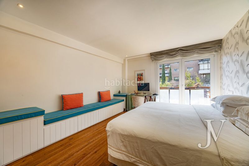 Piso puerta de hierro: piso de 280m2 con muy buenas calidades, distribución amplia y buena urbanización con jardín y piscina en Madrid - Imagen 7