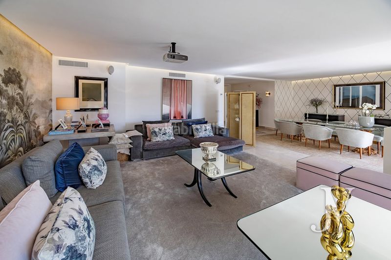 Piso puerta de hierro: piso de 280m2 con muy buenas calidades, distribución amplia y buena urbanización con jardín y piscina en Madrid - Imagen 21