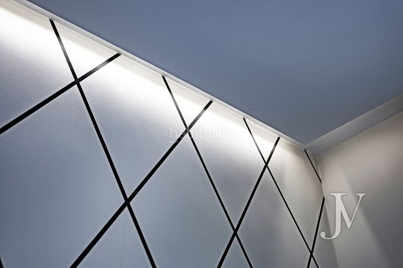 Piso puerta de hierro: piso de 280m2 con muy buenas calidades, distribución amplia y buena urbanización con jardín y piscina en Madrid - Imagen 5