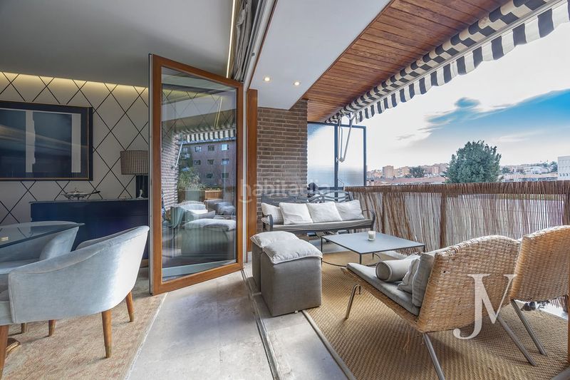 Piso puerta de hierro: piso de 280m2 con muy buenas calidades, distribución amplia y buena urbanización con jardín y piscina en Madrid - Imagen 22