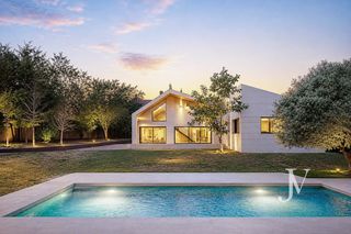 Chalet en Somosaguas. Somosaguas, pozuelo de alarcón. 3720 m² de parcela. 2 viviendas