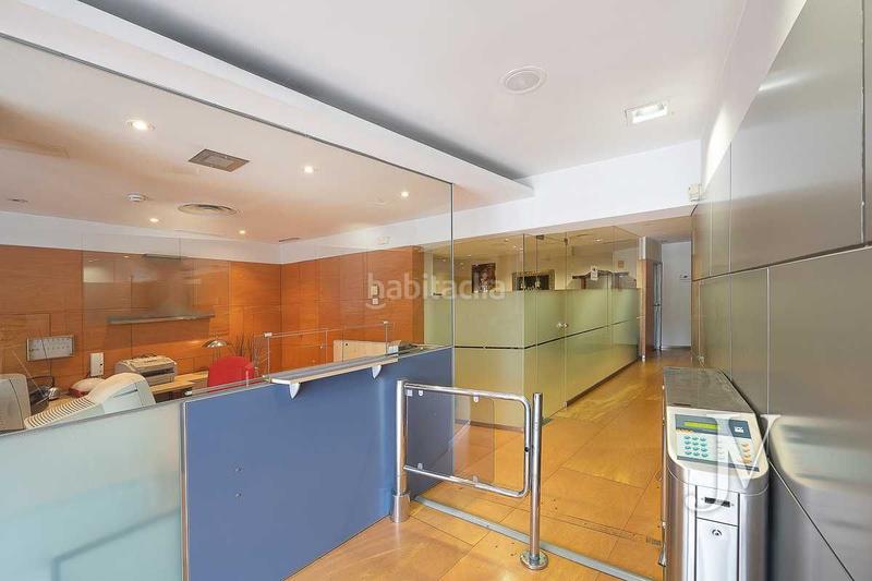 Foto b081c8e5-235a-48f2-aac1-54c2bcfdea1c. Office space with heating in Concepción Madrid