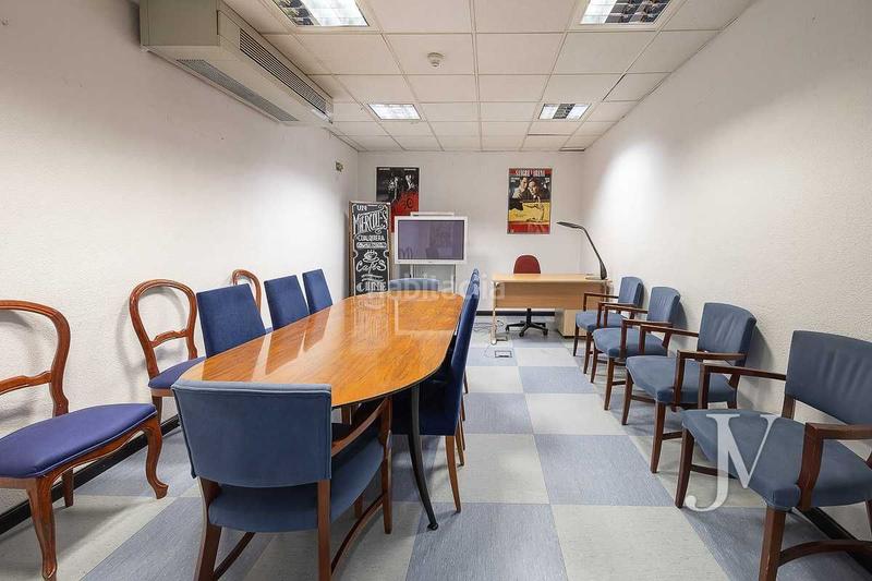 Foto c62b462c-40ce-476f-abb8-778bda4f713f. Office space with heating in Concepción Madrid