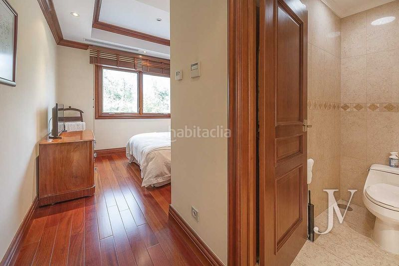 Foto 848f7560-89ac-4002-bfc6-dabc906d95ad. Casa pareada en Ciudad Universitaria Madrid
