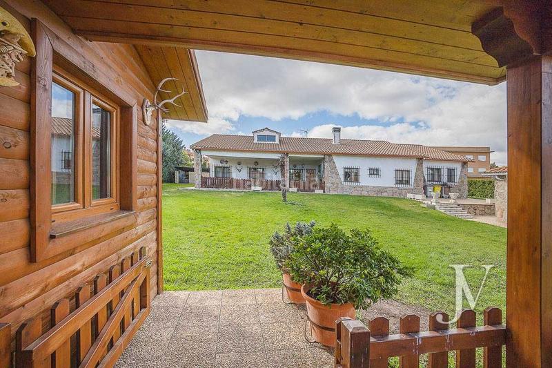 Foto 1f78dfcd-2629-44b0-a1b7-bbfaf9f8049f. Terreno residencial en Valdemarín Madrid