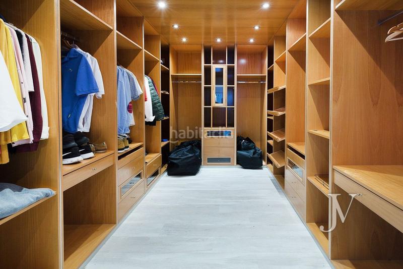 Foto 1c9c77f6-38ab-4d86-ae7c-69c63cd53505. Chalet mit heizung parking pool in urbanización La Moraleja La Moraleja