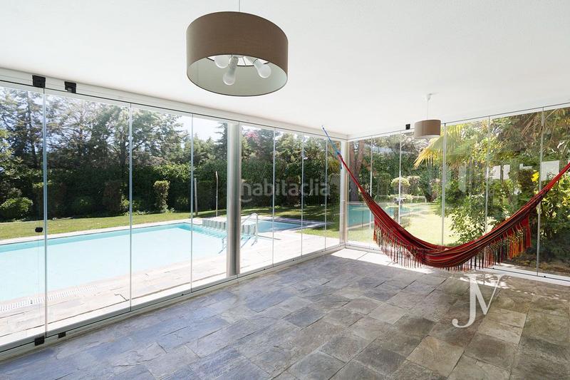 Foto f5f0b293-abc5-4829-9e27-c42f4c1fe0c2. Chalet mit heizung parking pool in urbanización La Moraleja La Moraleja