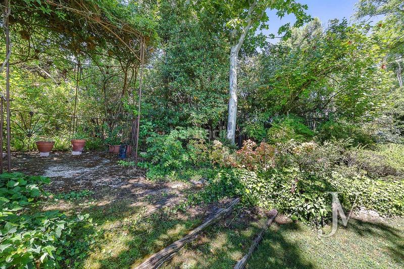 Foto 0148385a-17ff-4c98-8421-bb6c4455f7e5. Chalet mit heizung parking pool in Somosaguas Pozuelo de Alarcón