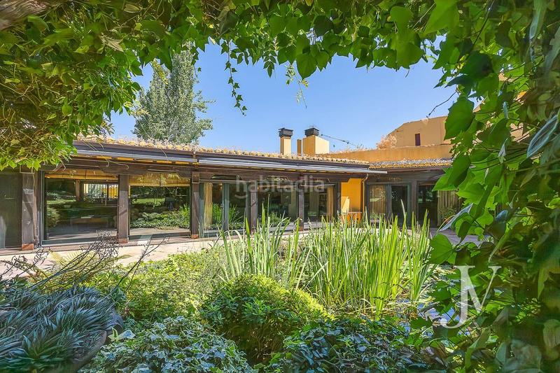 Foto 09f356f9-68b3-4827-a5f5-f059b0c1f32a. Chalet with heating parking pool in Somosaguas Pozuelo de Alarcón