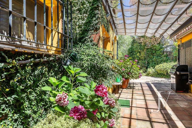 Foto 61854e42-d850-42b9-a7f6-e63b2db2ec78. Chalet avec chauffage parking piscine dans Somosaguas Pozuelo de Alarcón