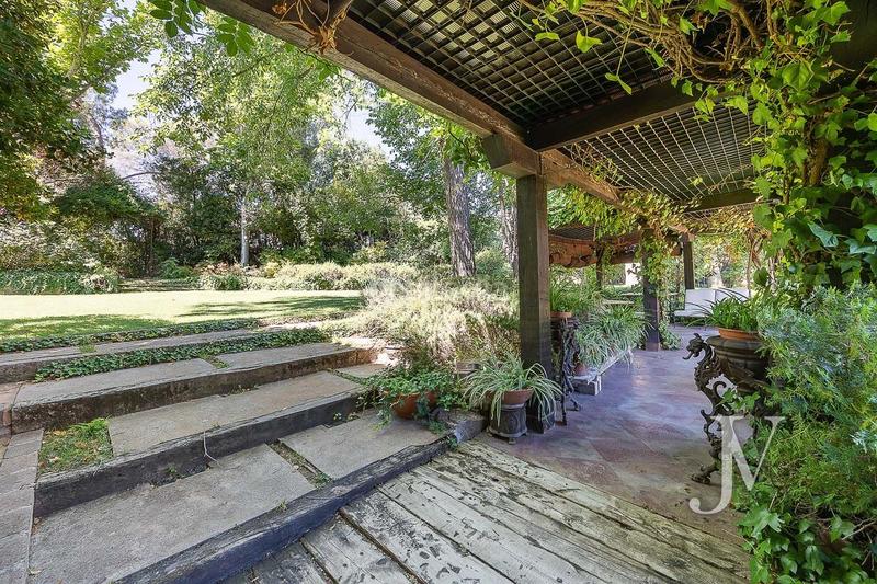 Foto b115f98e-daf0-46fa-b17b-aabd65f948f0. Xalet amb calefacció aparcament piscina a Somosaguas Pozuelo de Alarcón