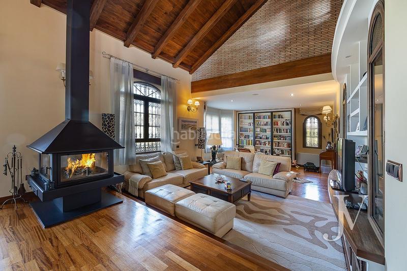 Foto 0afa3846-1889-43be-a340-33f03631429a. Chalet en Casar (El)