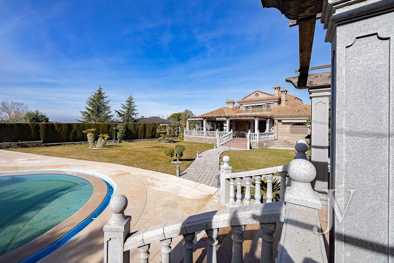 Foto 2f9818ca-2281-45fe-83a6-7d8b7973bac2. Chalet en Casar (El)