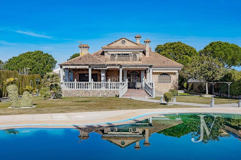 Foto 35868d3a-ced1-44bd-95ce-26c95070e31f. Chalet en Casar (El)