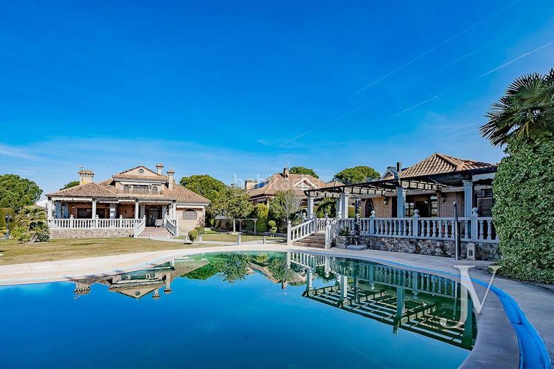 Foto 41975ef4-5364-4760-9d39-d54e0f6b9a8a. Chalet en Casar (El)