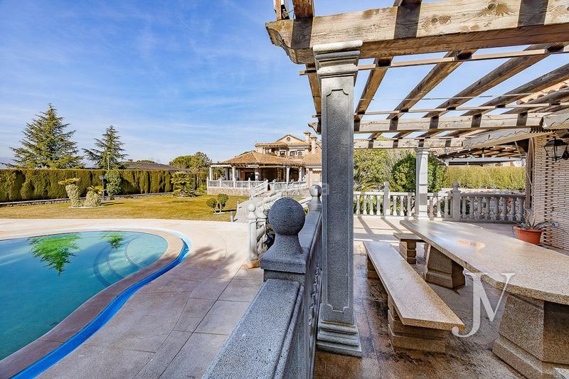 Foto 7d932259-edac-4ca6-9c1a-09f9fe5df30c. Chalet en Casar (El)