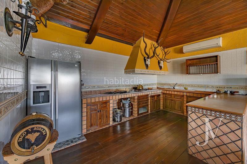 Foto ab59d552-3eb1-48f4-b69c-0ab3b9e1dc8c. Chalet en Casar (El)