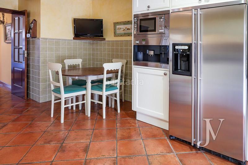 Foto b359e1c1-7a42-4611-99bc-a94b97e69090. Chalet en Casar (El)