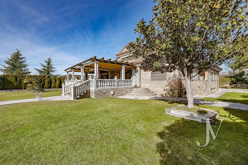 Foto dc5d3d22-7f53-4e57-88fd-033fc94c77f9. Chalet en Casar (El)