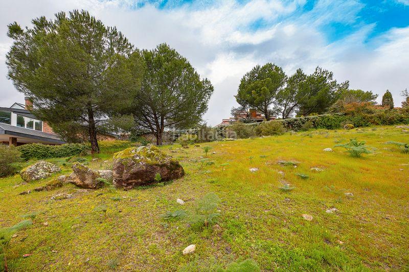 Foto 9ff26194-00ee-40d6-ad0d-f64d0f42f83e. Wohngrundstück in El Monte Torrelodones