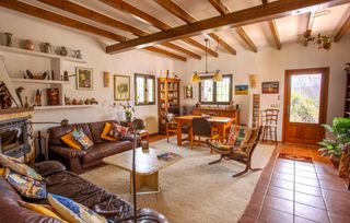 Haus in Cam� de la bassa 160. Bonita casa unifamiliar en planta baja